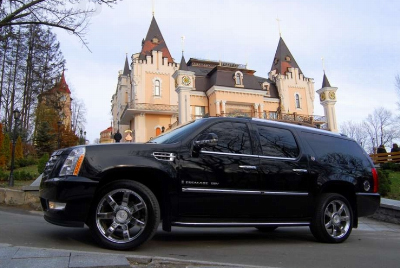 VIP авто Cadillac Escalade Long VIP на прокат в Киеве